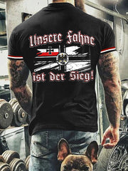 Kurzarm-T-Shirt für Männer Unsere Fahne Ist der Sieg bedruckt